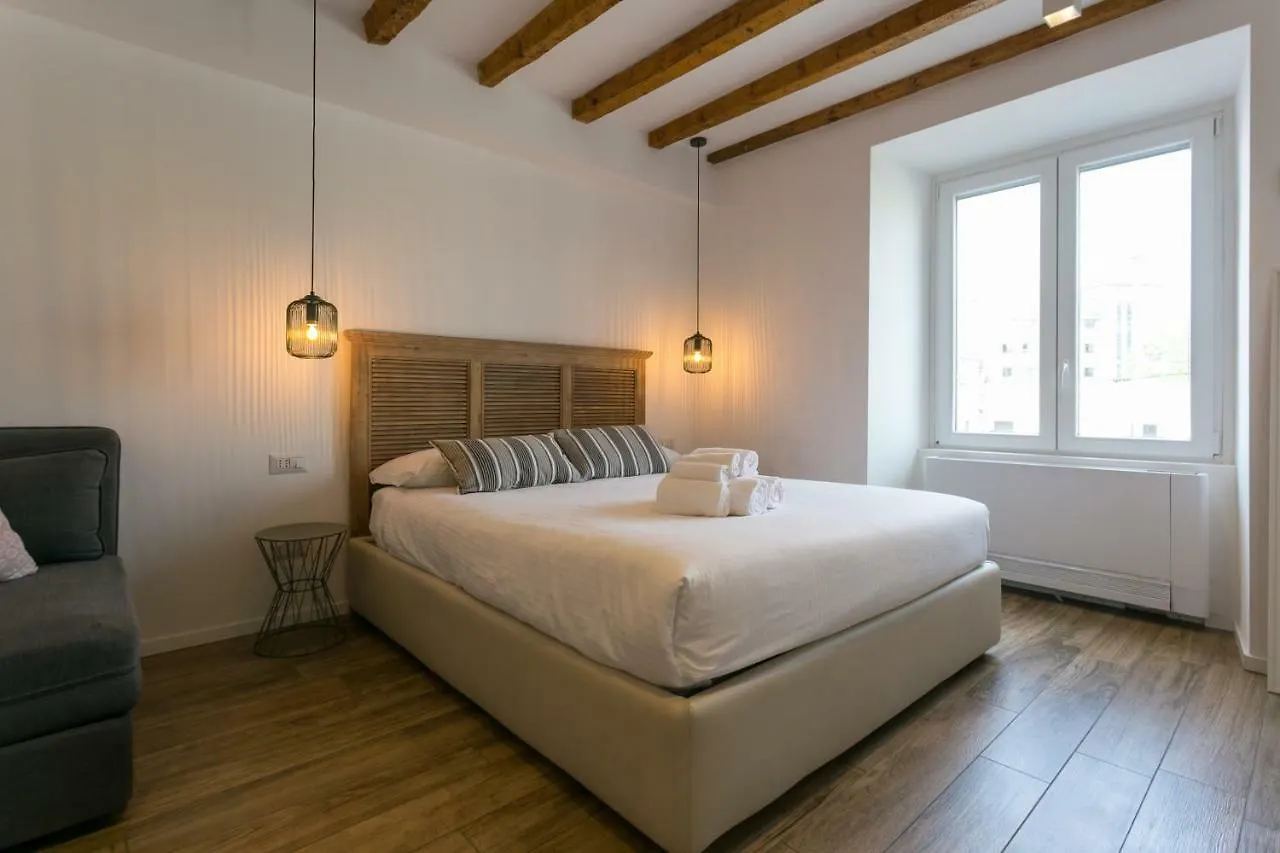Milano Apartments Porta Genova 0*, Milan Italy